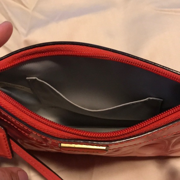 Coach wristlet with detachable strap - Picture 8 of 8